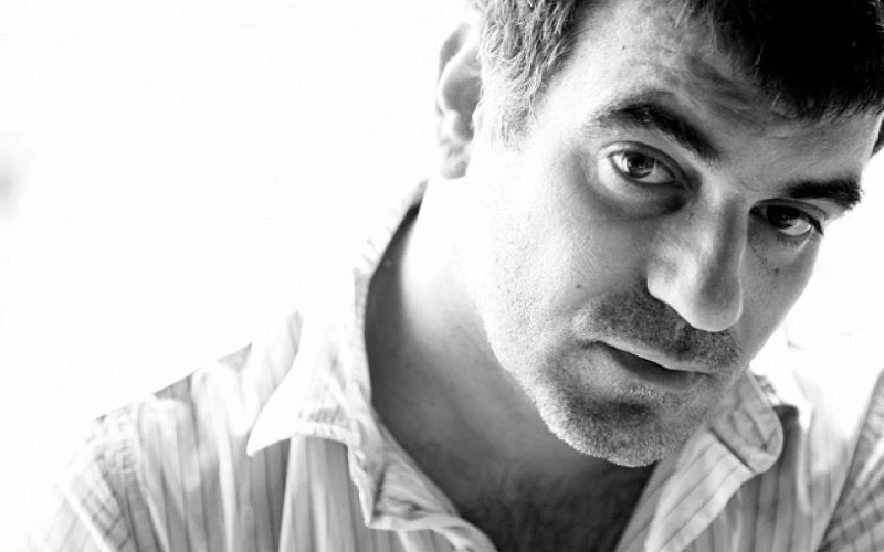 «Να ζητήσει συγνώμη και θα αποσύρω τη μήνυση», λέει ο Βαξεβάνης για την Ζαχαράκη που παραμένει στα γραφεία της ΝΔ